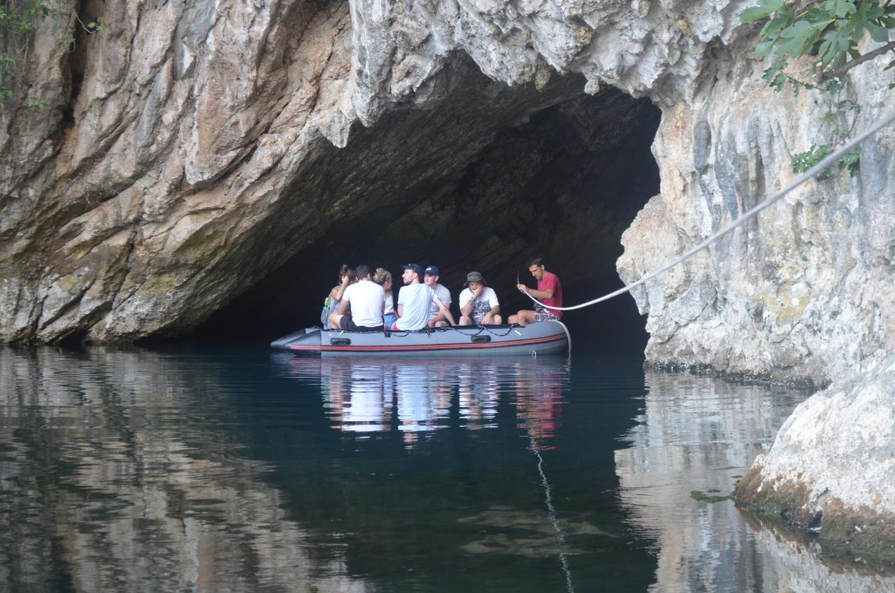 Hostel Backpackers Mostar Buitenkant foto